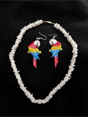 Vintage Natural White Puka Shell Chip Choker & Hand Painted Wood Parrot Earrings